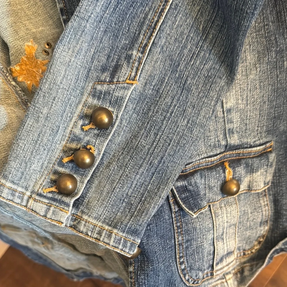 Faded Glory Blue Cropped Jean Jacket with Classic Collar - Picture 4 of 4